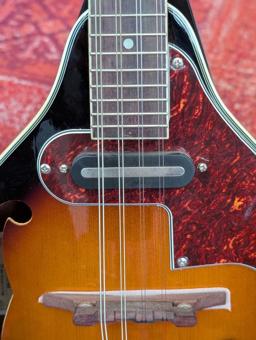 Bandolim IBANEZ M510E BS com pickup - NUNCA USADO.