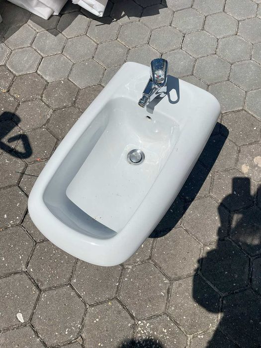 Bidé + Sanita Cerâmica