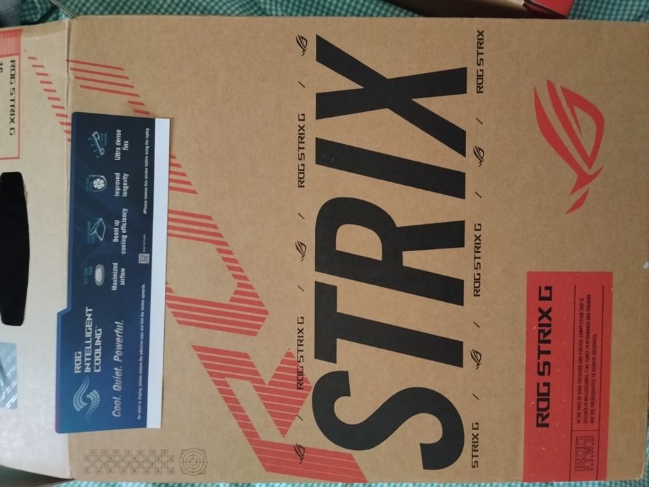 Portátil ROG STRIX16