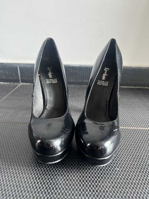 Buty na obcasie roz. 40