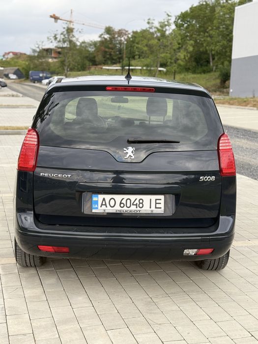 Peugeot 5008 автомат