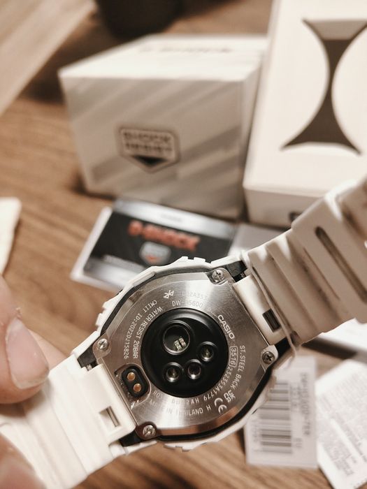 Zegarek G-SHOCK G-SQUAD DW-H5600
Na sprzed