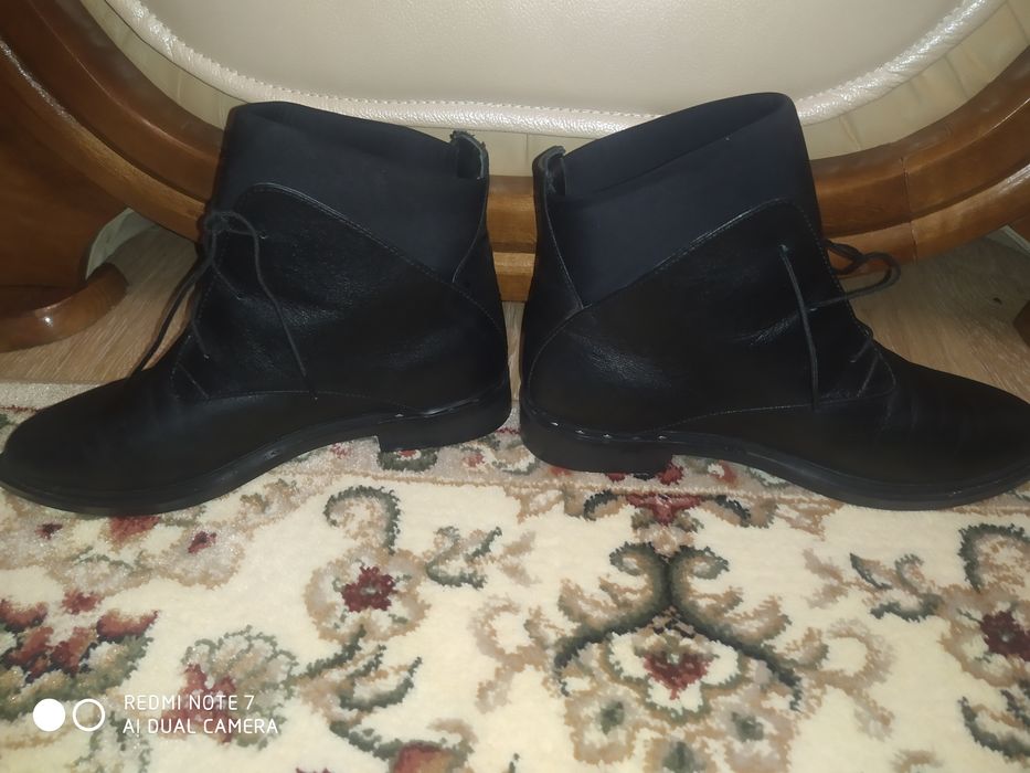 Осінні шкіряні черевики