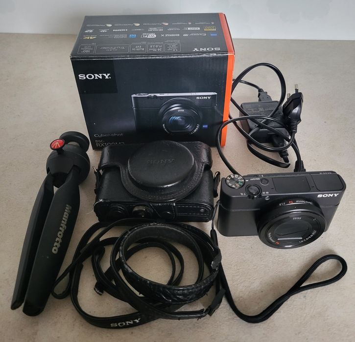 Sony DSC-RX100M3 etui w zestawie, statyw gratis Robakowo • OLX.pl