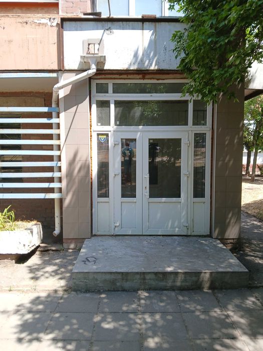 Оренда фасадного комерційного приміщення, 53 м², вул. Космічна, 87, Запоріжжя (від власника)