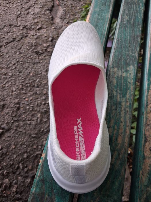 Жіночі сліпони skechers