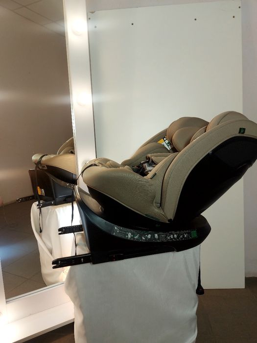 Автокрісло  Carrello Octopus від 0 -36кг Опорна стійка ізофікс поворот