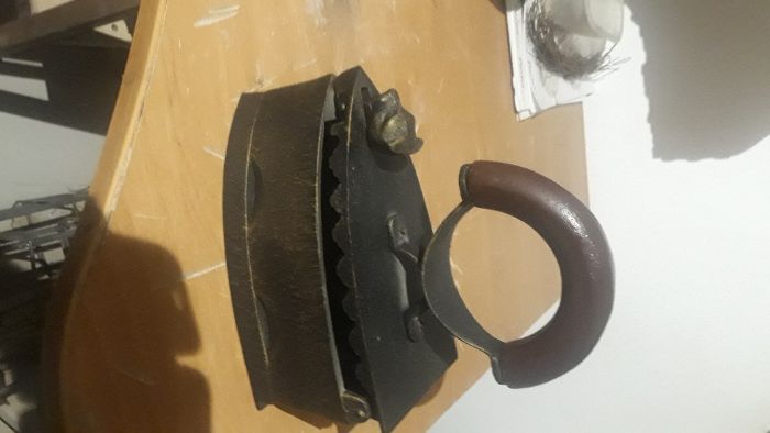 Ferro de passar a roupa