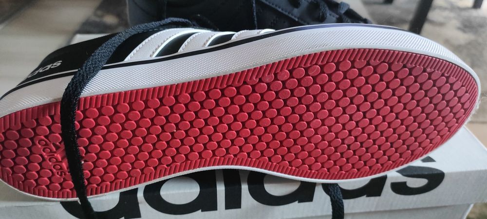 Sprzedam czarne adidasy Adidas