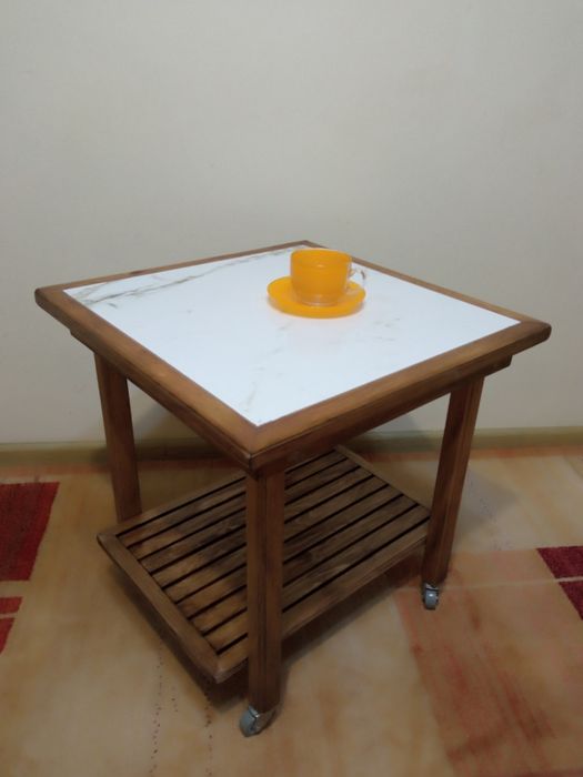 Столик журнальный чайно- кофейный новый ручная работа