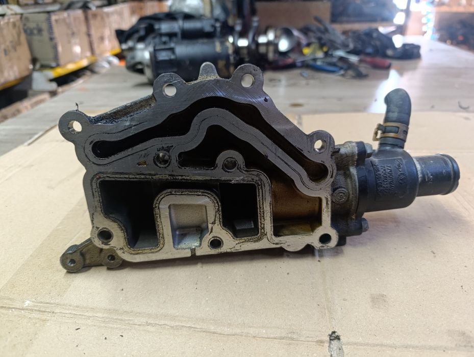 Корпус термостат 1.4 1.6 1.8 2.0 Renault Scenic Megane Kangoo Daster