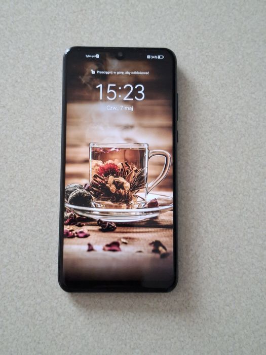 Huawei P30 lite.