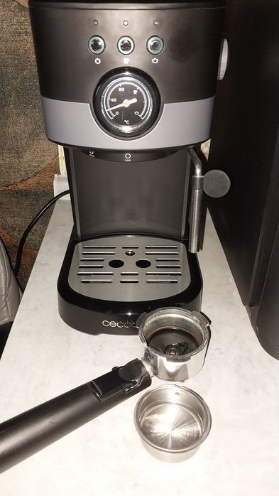 Кофеварка Cecotec 20 бар