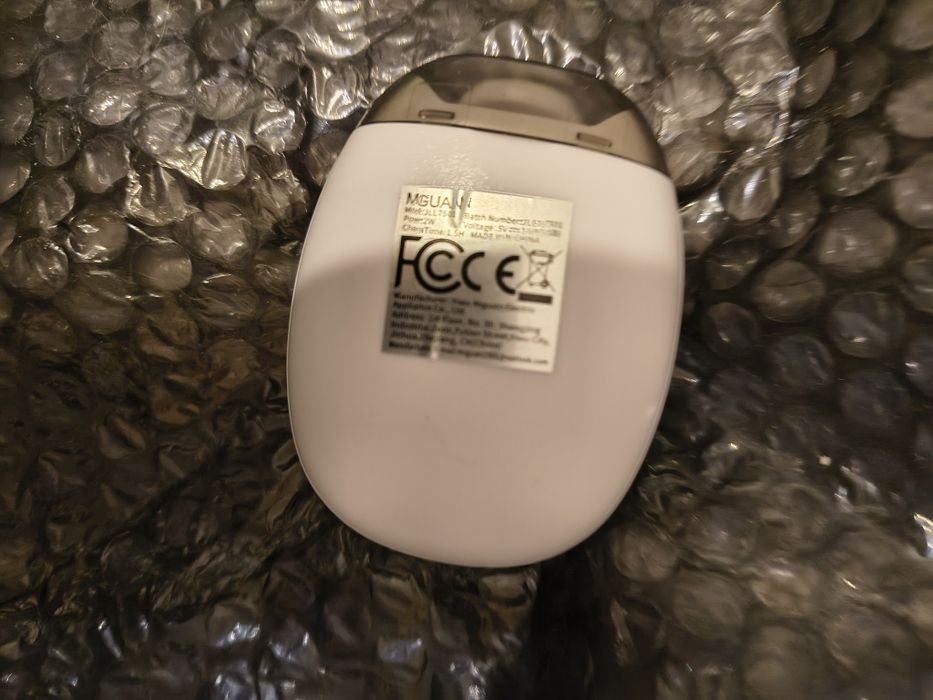 Elektryczny obcinacz  do paznokci