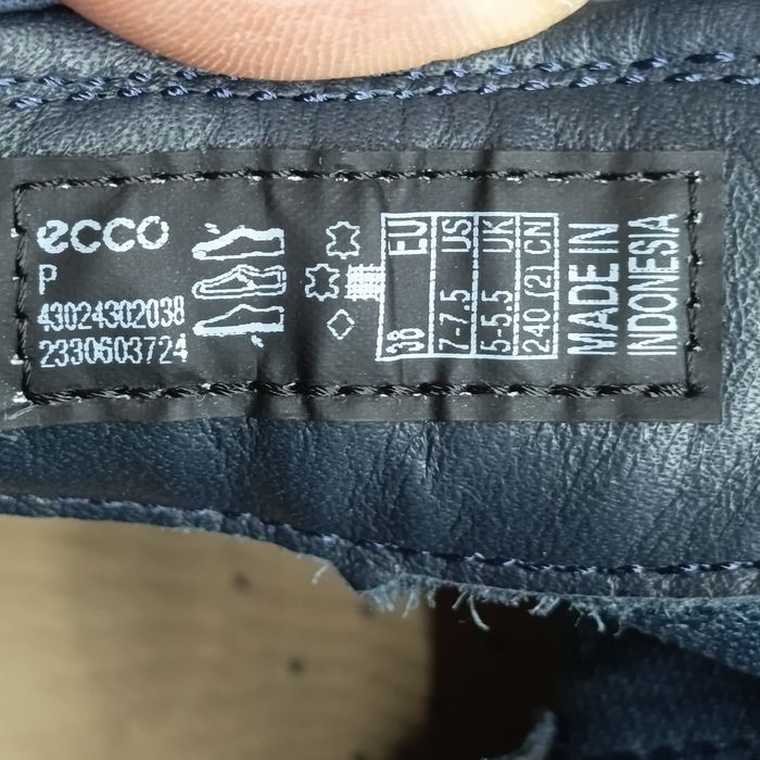 Стильні високі кросівки Ecco Soft 7