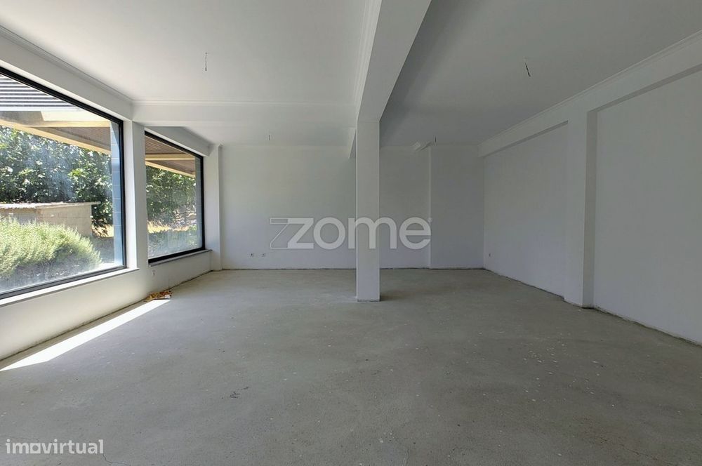 Apart T1+1 Totalmente Renovado e Orientado a Poente – Centro de Nel...