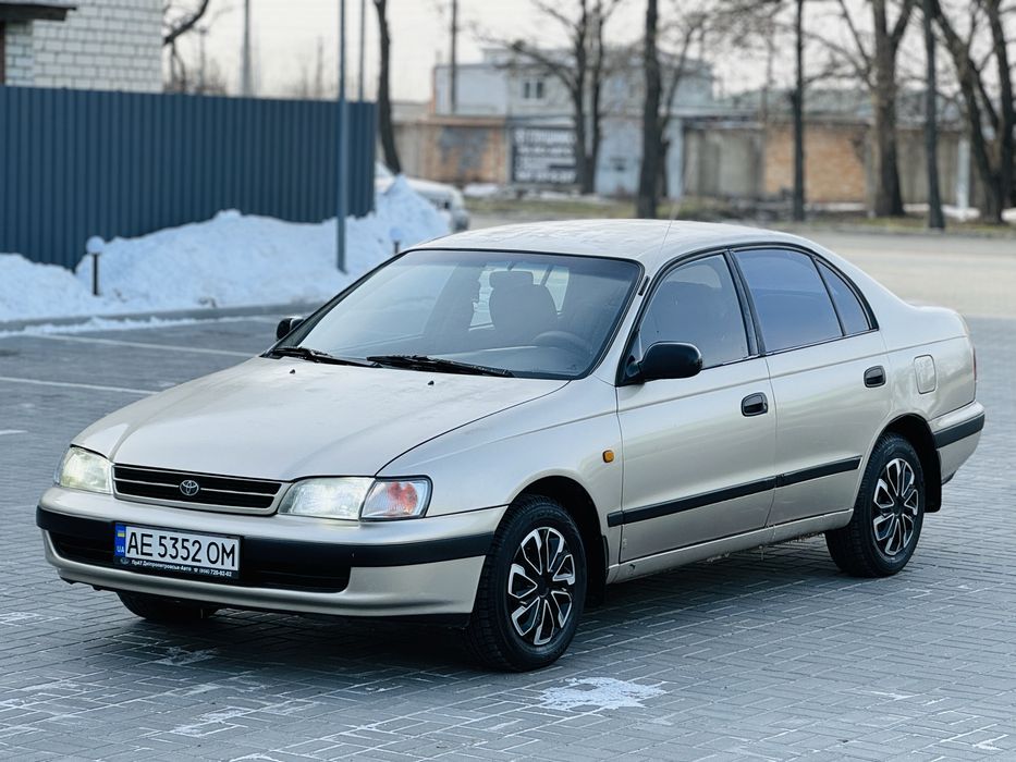 Продам Toyota Carina