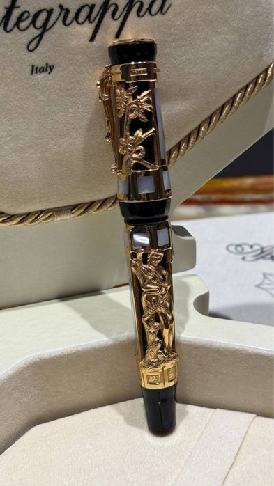 Пір'яна ручка  Montegrappa Aphrodite