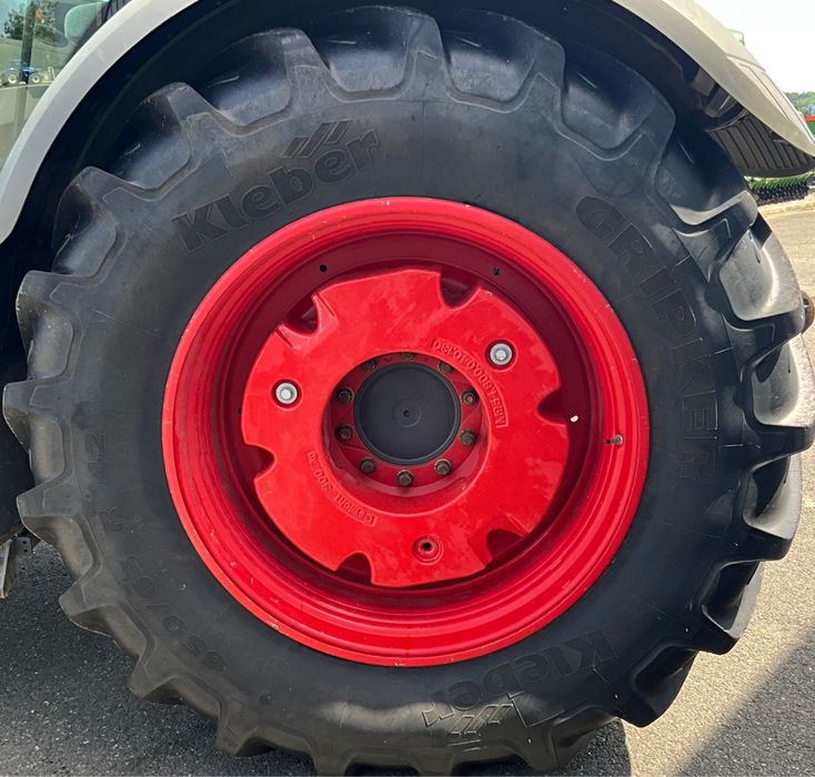 Fendt 724 Vario SCR 8000mth Nowe Opony 240KM Sprowadzony