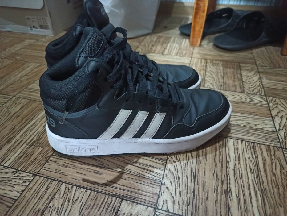 Високі кросівки/кеди Adidas HOOPS, р. 39 1/3