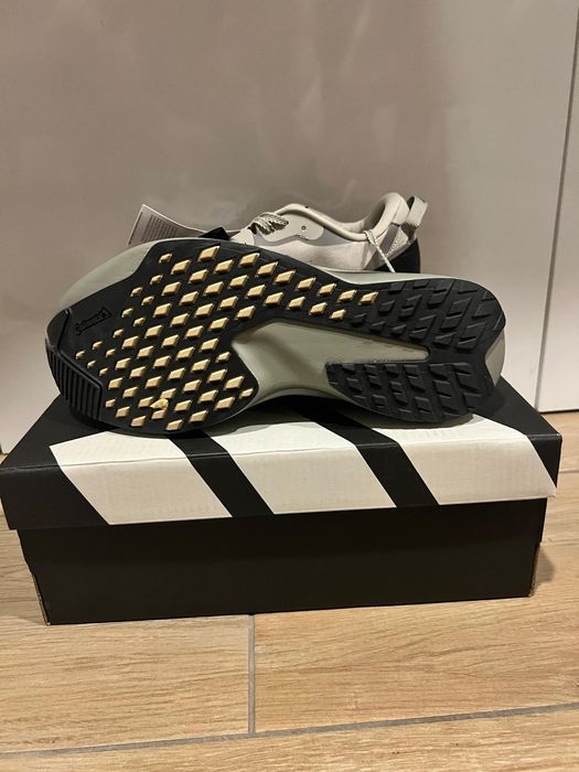 NOVAS Adizero EVO SL ATR - Adidas
