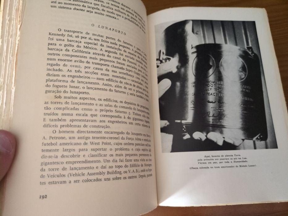 Chegámos à Lua! de John Noble Wilford