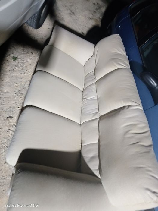 Conjunto  de sofas beje claro