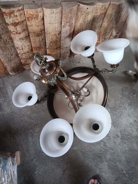 Candeeiro de tecto antigo