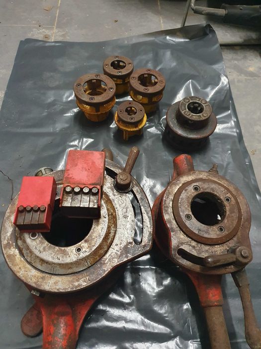 4 Atarrachas virax / ridgid e 2 cabeçotes virax com braço .