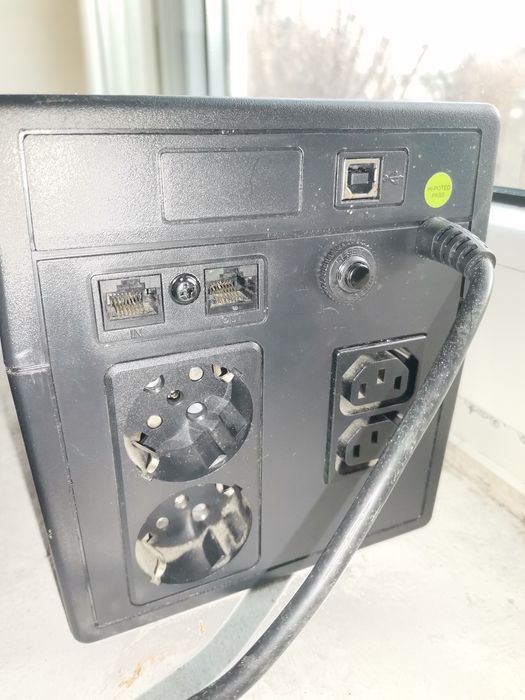 Ups zasilanie awaryjne 600 watt