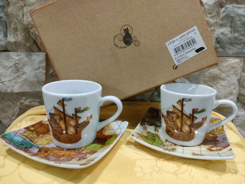 Chávenas café com pires, Gato preto. NOVO.