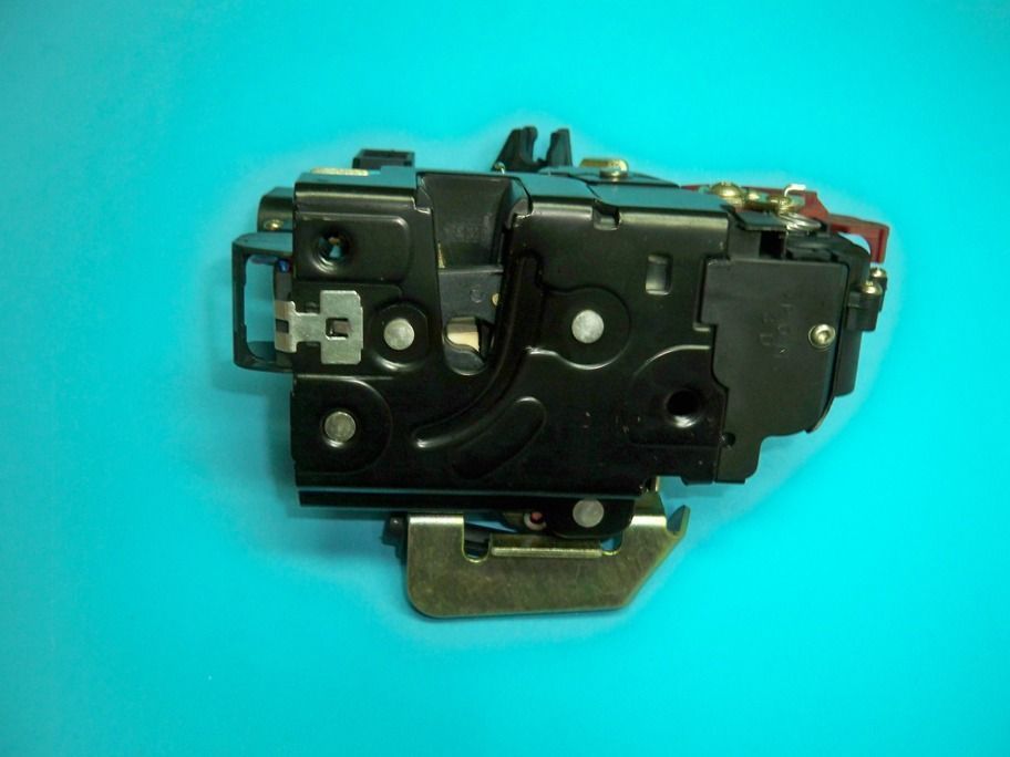Fecho fechadura eléctrico porta Audi A4 B6 (2001-2007)  NOVAS