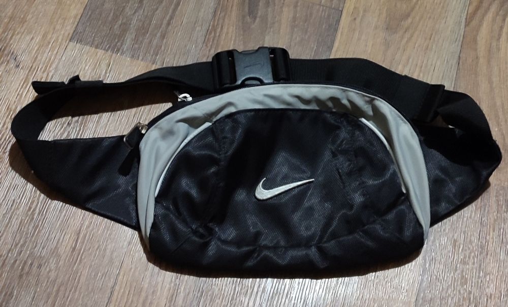 Бананка чоловіча Nike