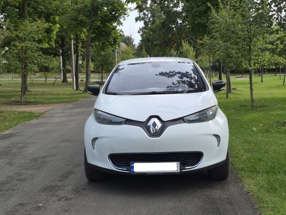 Продаю Renault Zoe 2014