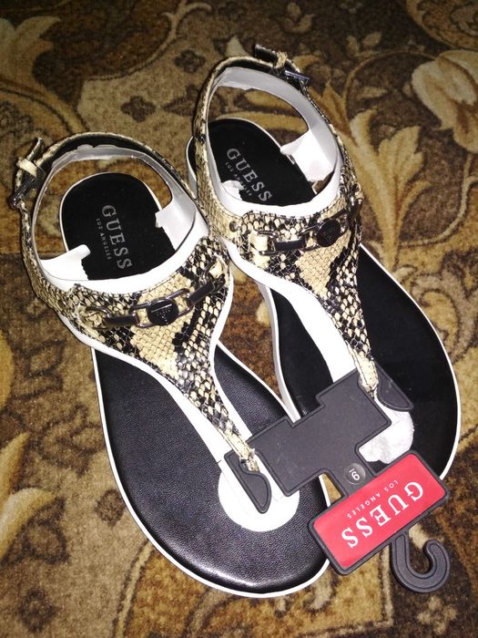 Летняя женская обувь