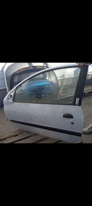 Porta frente esq Peugeot 206