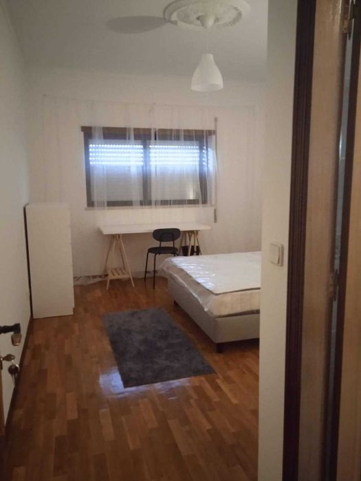 Quarto em Leiria|Trabalhador_Casa de banho privativa