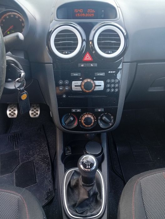 Opel Corsa 1.4 16v Black Edition 1 único dono