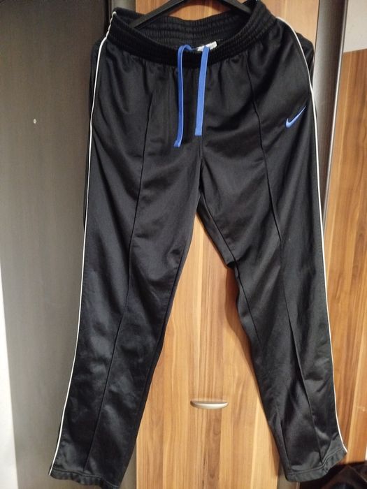 Spodnie sportowe damskie Nike rozmiar S stan idealny