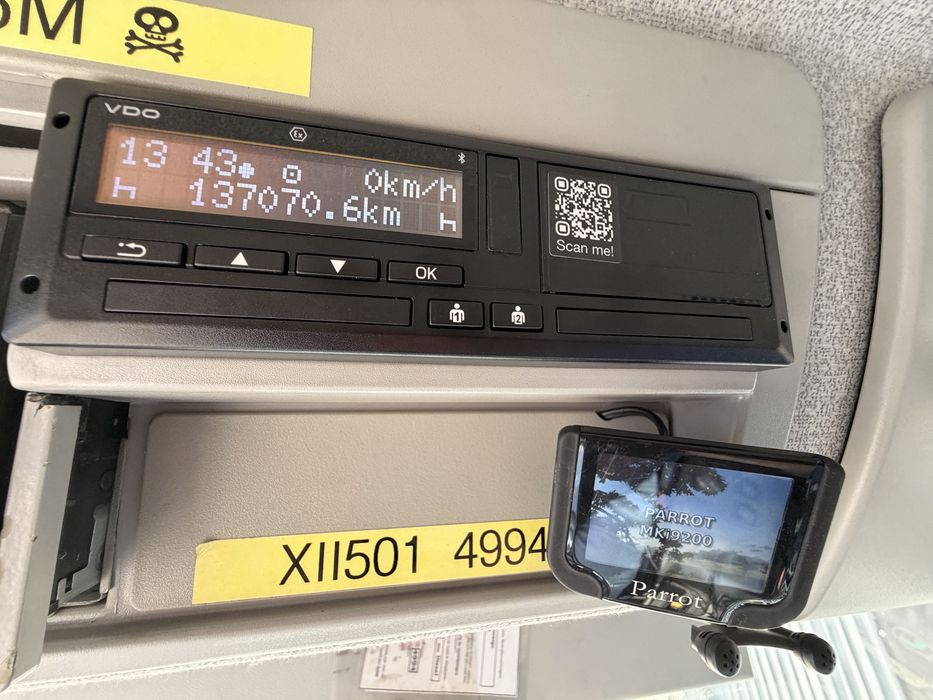 IVECO EUROCARGO 14 Ton 250cv 2008 Grua Palfinger 6 Lanças c/Guincho Apenas 136.000km ###OPORTUNIDADE###