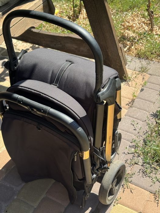 Коляска прогулянкова Carrello Cross, стан нової