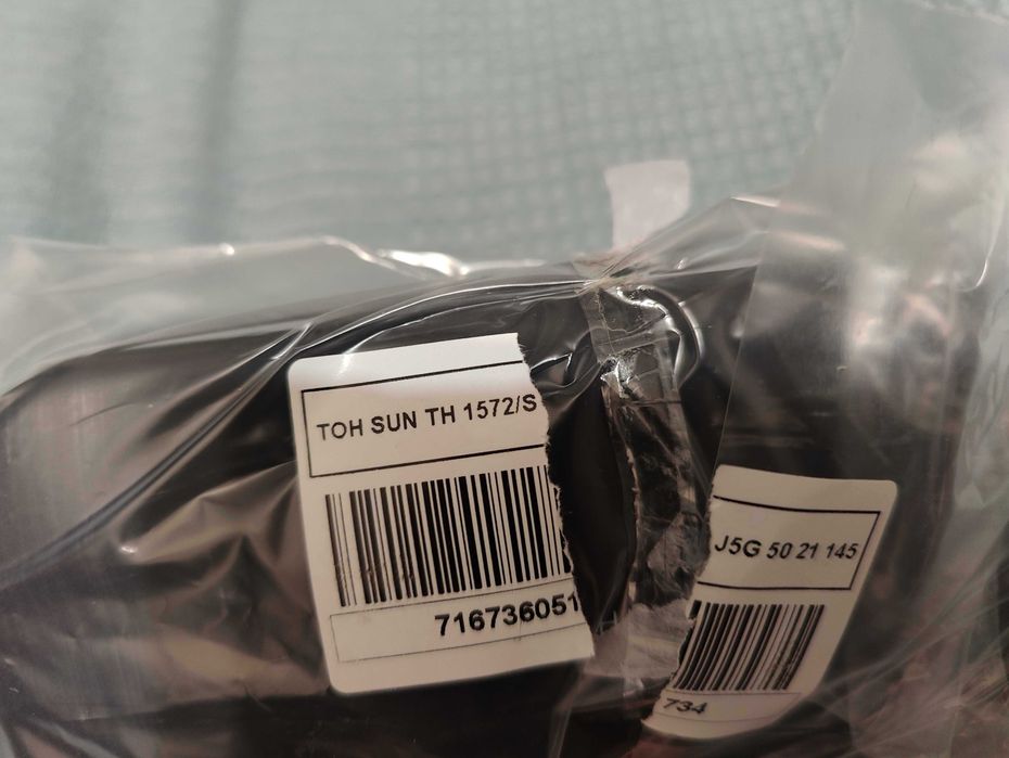 Okulary damskie przeciwsłoneczne Tommy Hilfiger złote
