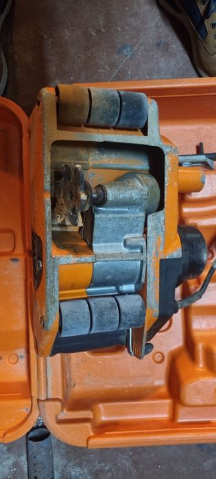 Máquina de abrir roços SPIT F40