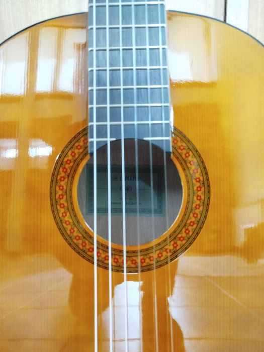 Guitarra Yamaha C40