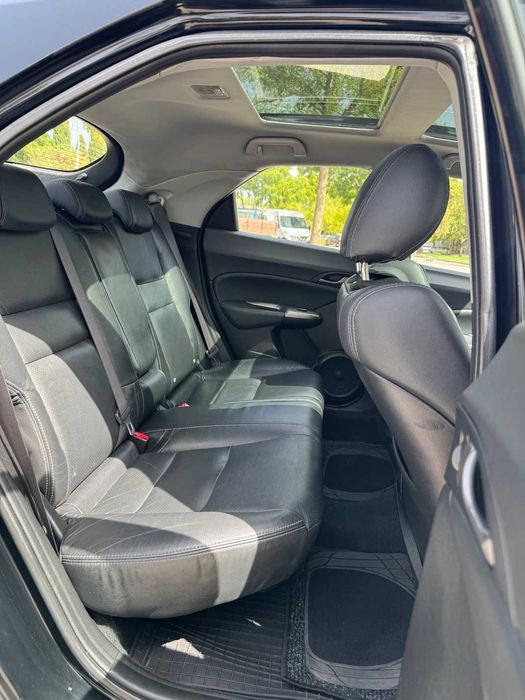 Honda Civic 1.8 i-VTEC Executive – 2010 | 164.000 km | Nacional