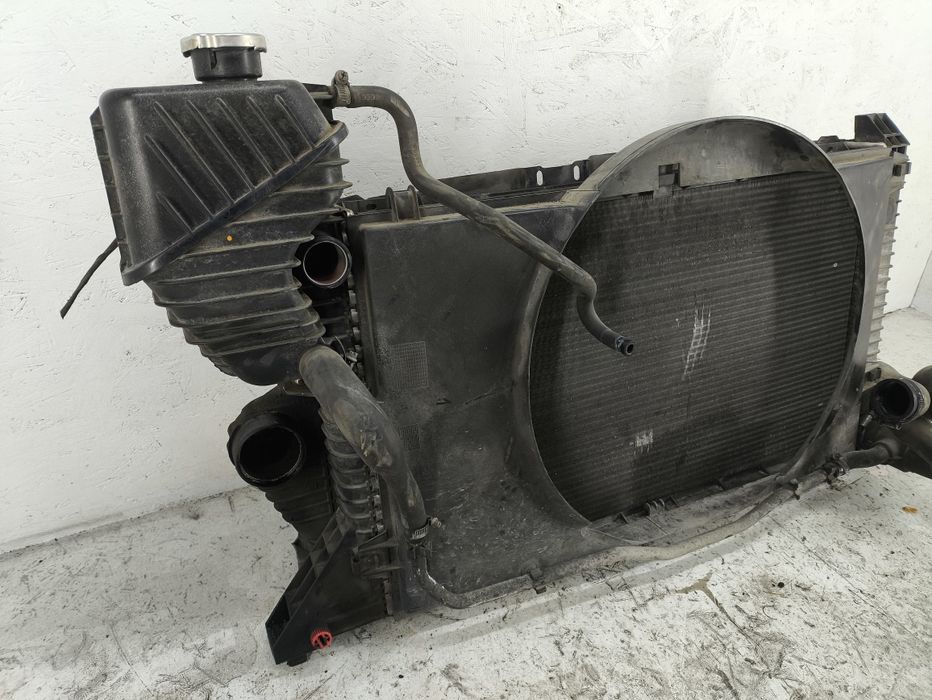 основной радиатор интеркулер Mercedes Sprinter мерседес спринтер