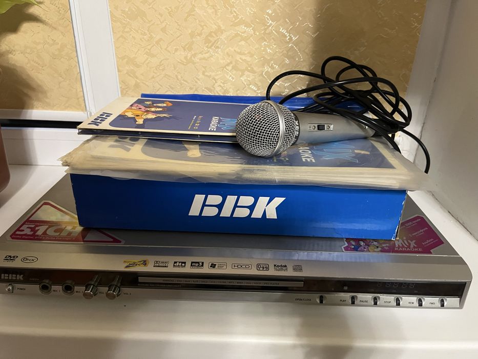 DVD-програвач BBK DV825X