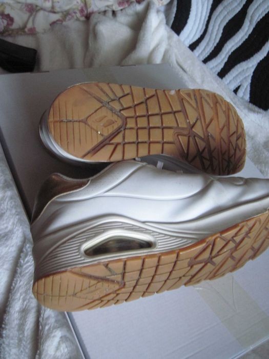 Buty sportowe skechers 44