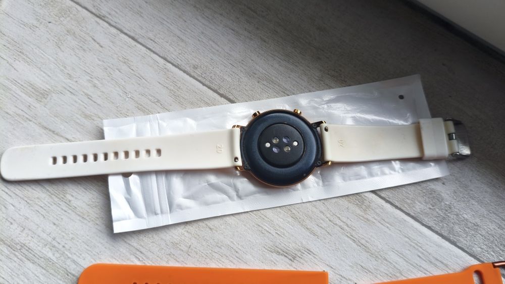 Huawei gt2 damski stan bdb opaski gratis zestaw