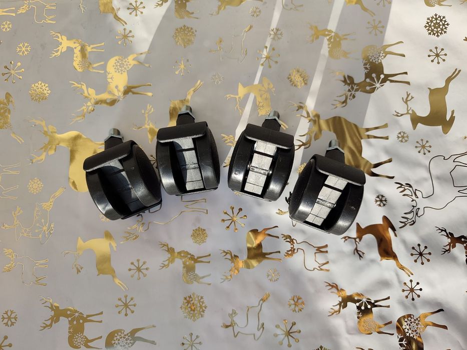 Комплект мебельных колес (4 шт.) ролики со шпилькой, новые